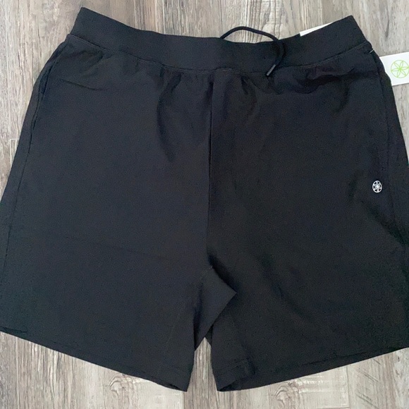 Gaiam Mens Shorts
